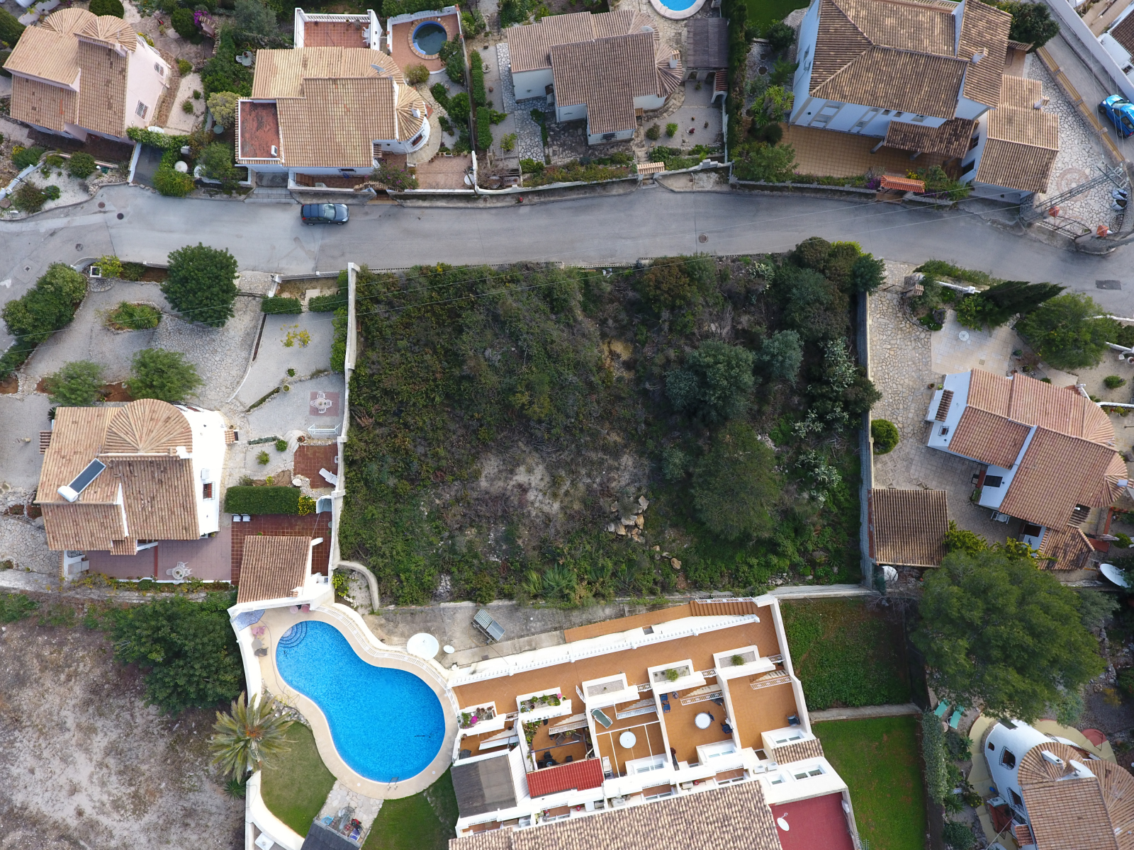 Terreno edificable para su Villa Soñada en zona urbana con los beneficios del campo.