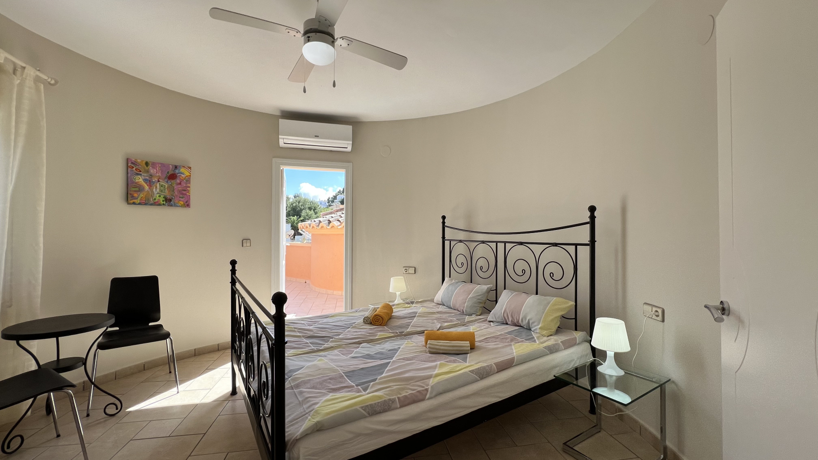 Top gepflegte 3 Schlafzimmer Villa mit Panoramablick und Vermietungslizenz in Javea