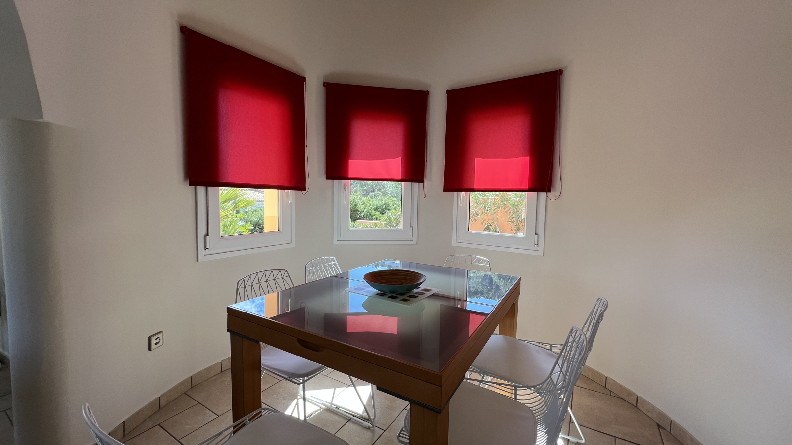 Top gepflegte 3 Schlafzimmer Villa mit Panoramablick und Vermietungslizenz in Javea