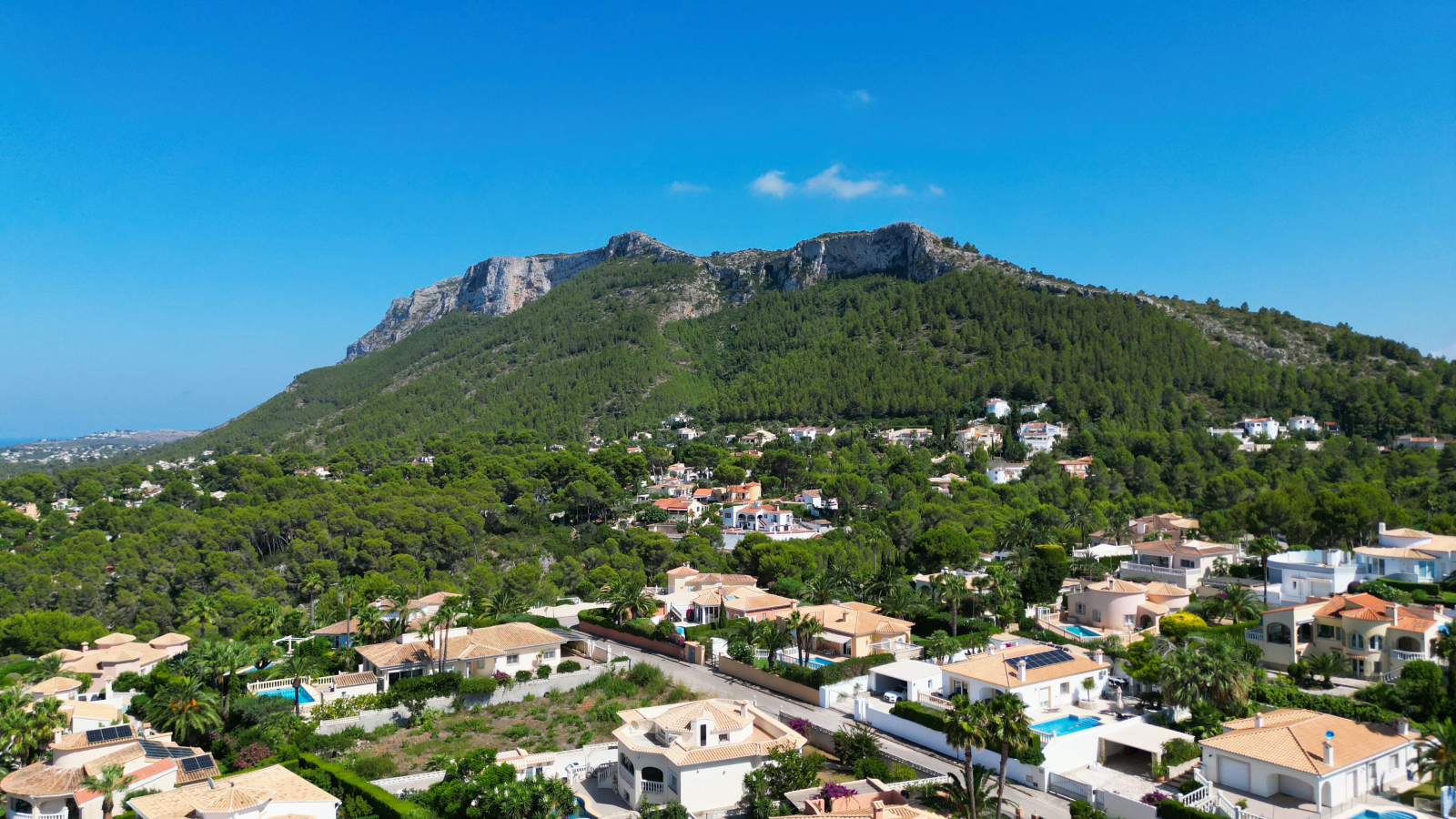 Very nice building plot with sea view in Denia, Marquesa 6