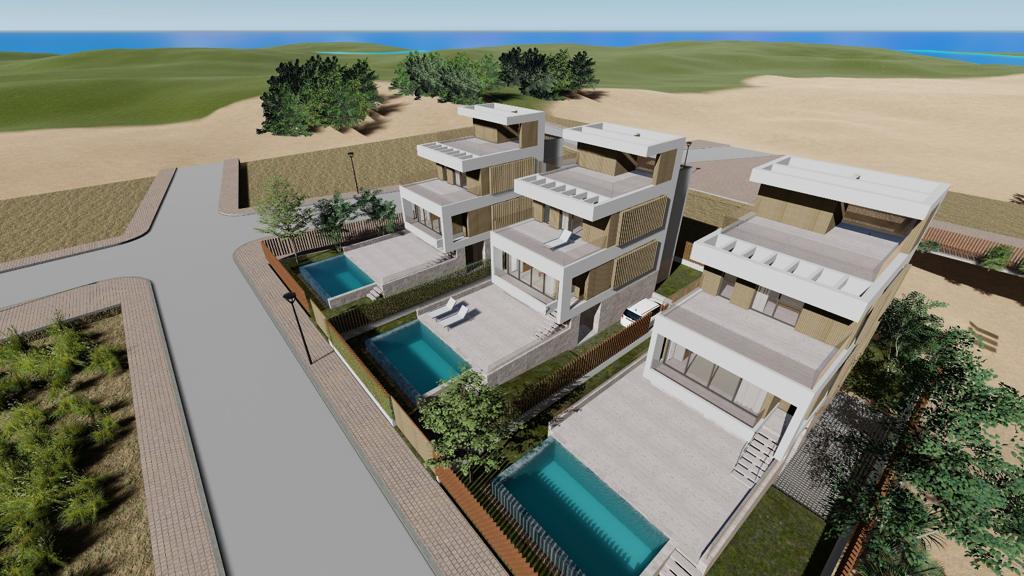 Nouvelle villa de luxe avec accès direct à la plage, non loin du port et du terrain de golf.
