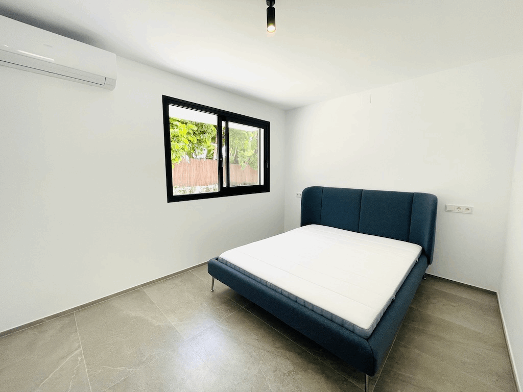 Atemberaubende neue Villa mit 3 Schlafzimmern zum Verkauf in Javea in der Nähe von Arenal