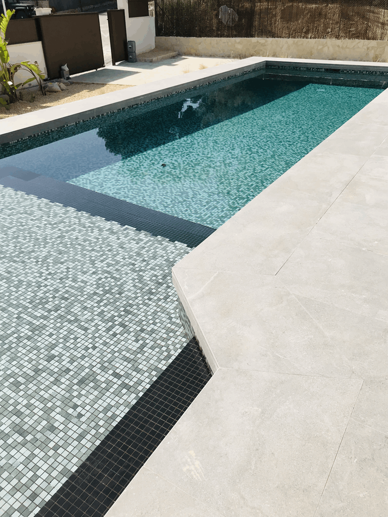 Atemberaubende neue Villa mit 3 Schlafzimmern zum Verkauf in Javea in der Nähe von Arenal