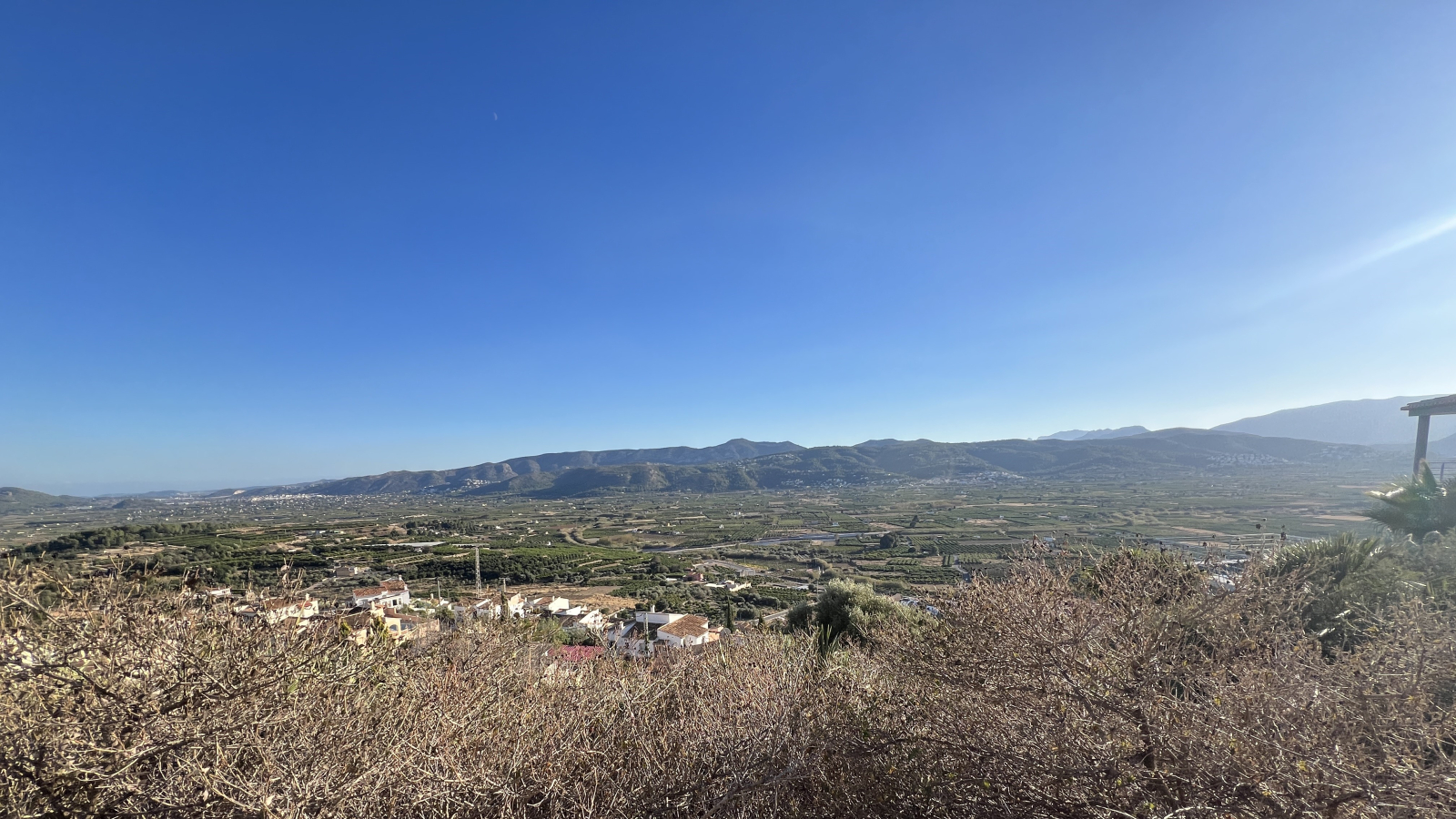 Fantastisch perceel van 880 m2 met panoramisch uitzicht in Sanet y Negrals