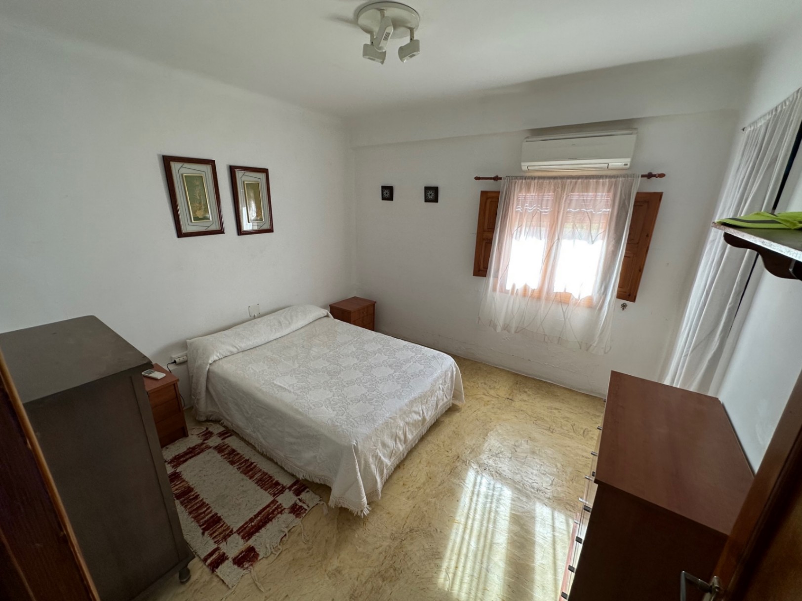 Finca junto al centro urbano de Pego