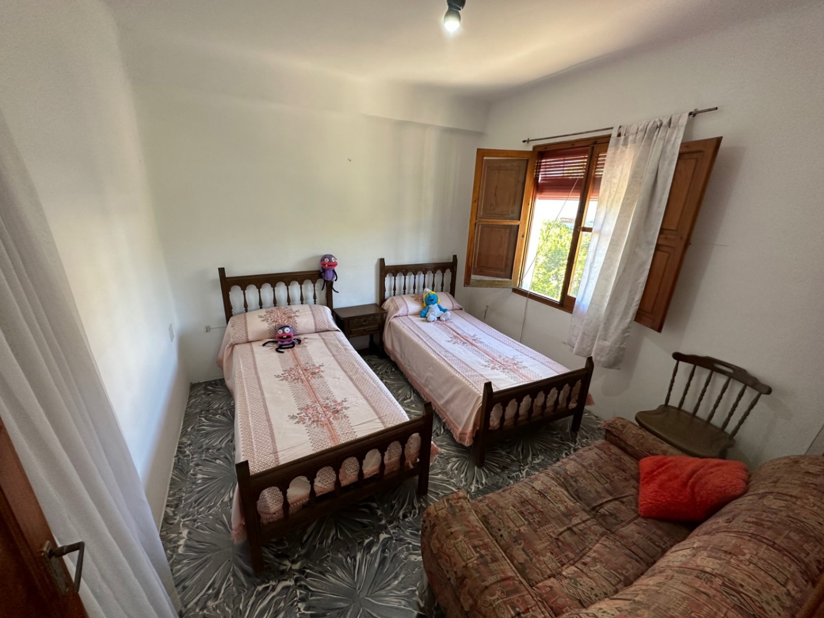 Finca junto al centro urbano de Pego