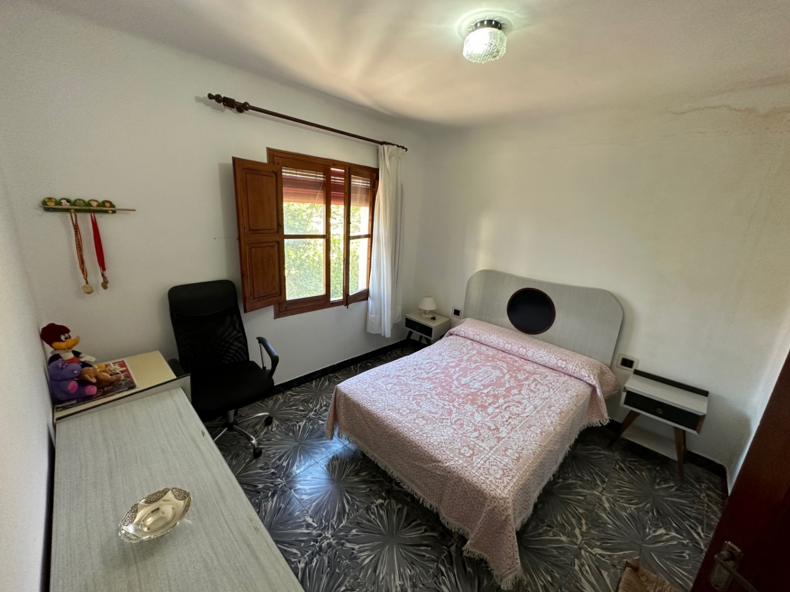 Finca junto al centro urbano de Pego