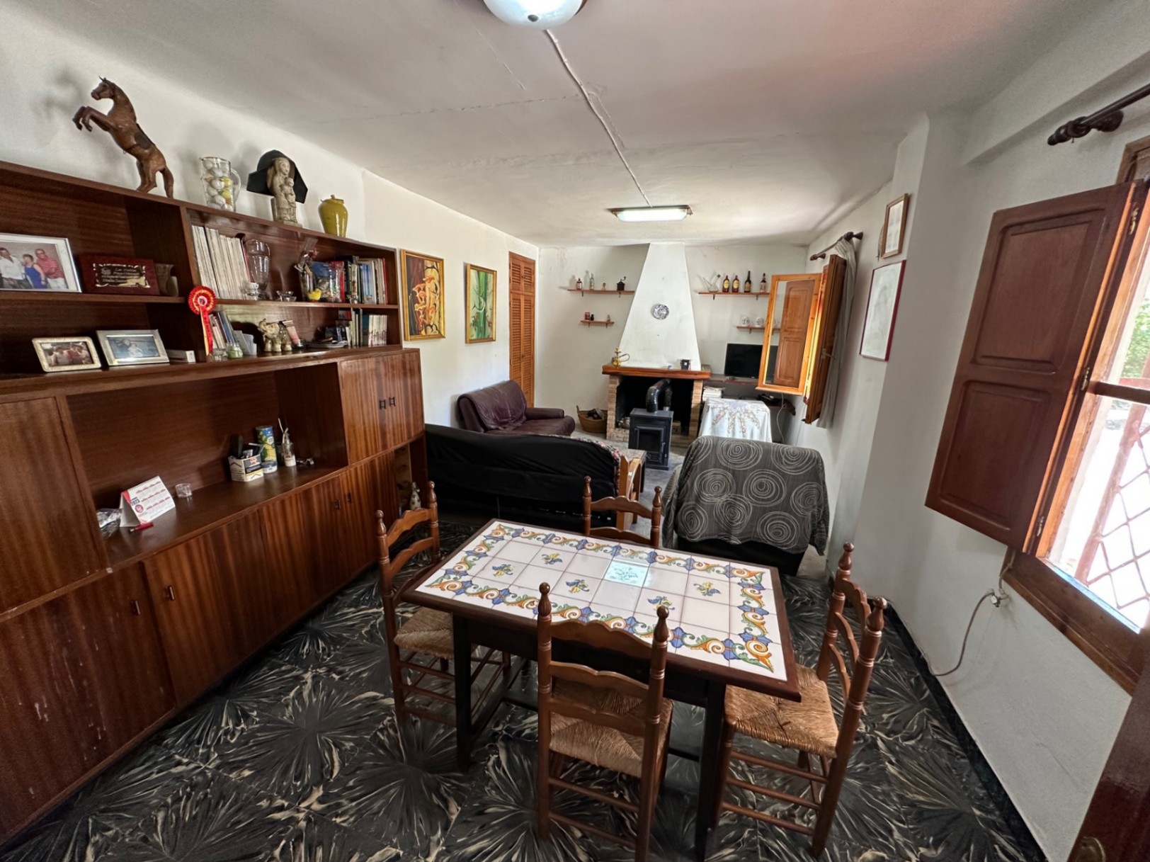 Finca junto al centro urbano de Pego