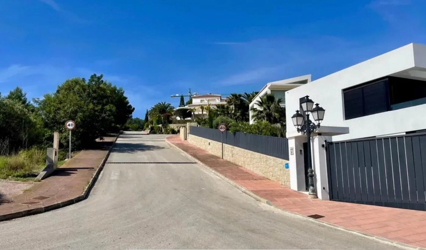 Grundstück in Javea