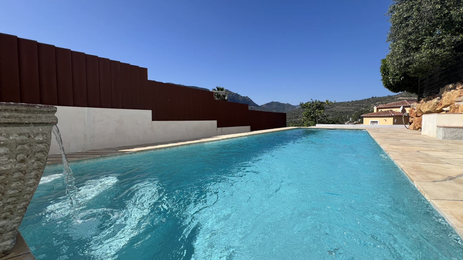 Villa moderne dans un endroit ensoleillé au Monte Solana