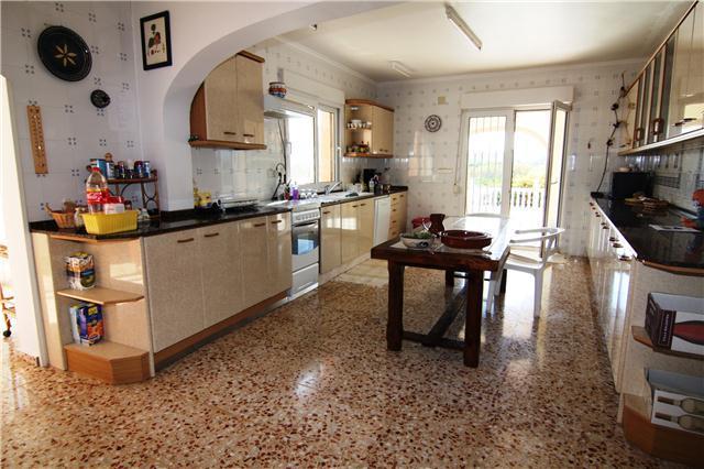 Beautiful very private finca surrounded by orange groves between Pedreguer and La Jara