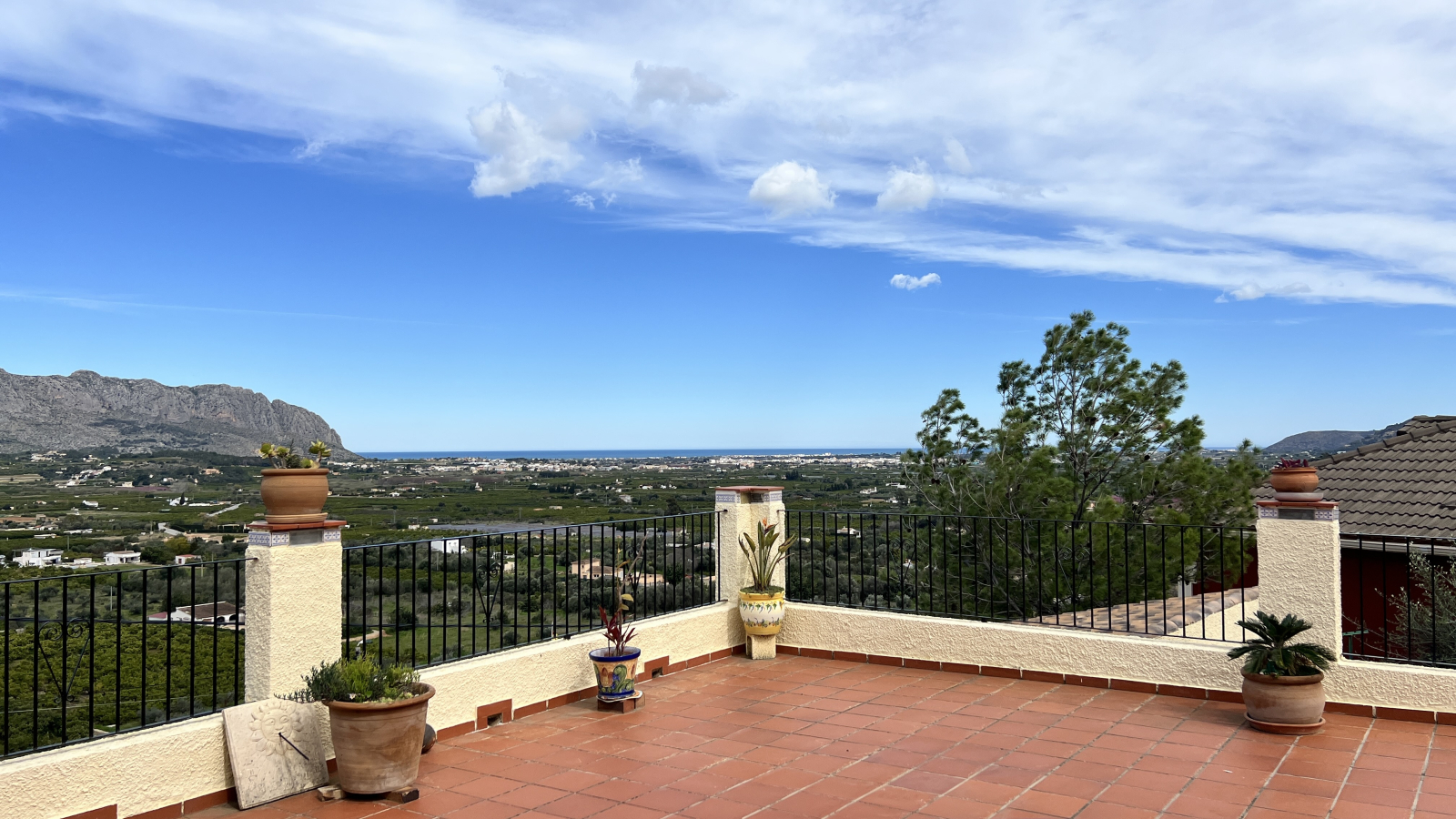 Venta. Villa a Benidoleig
