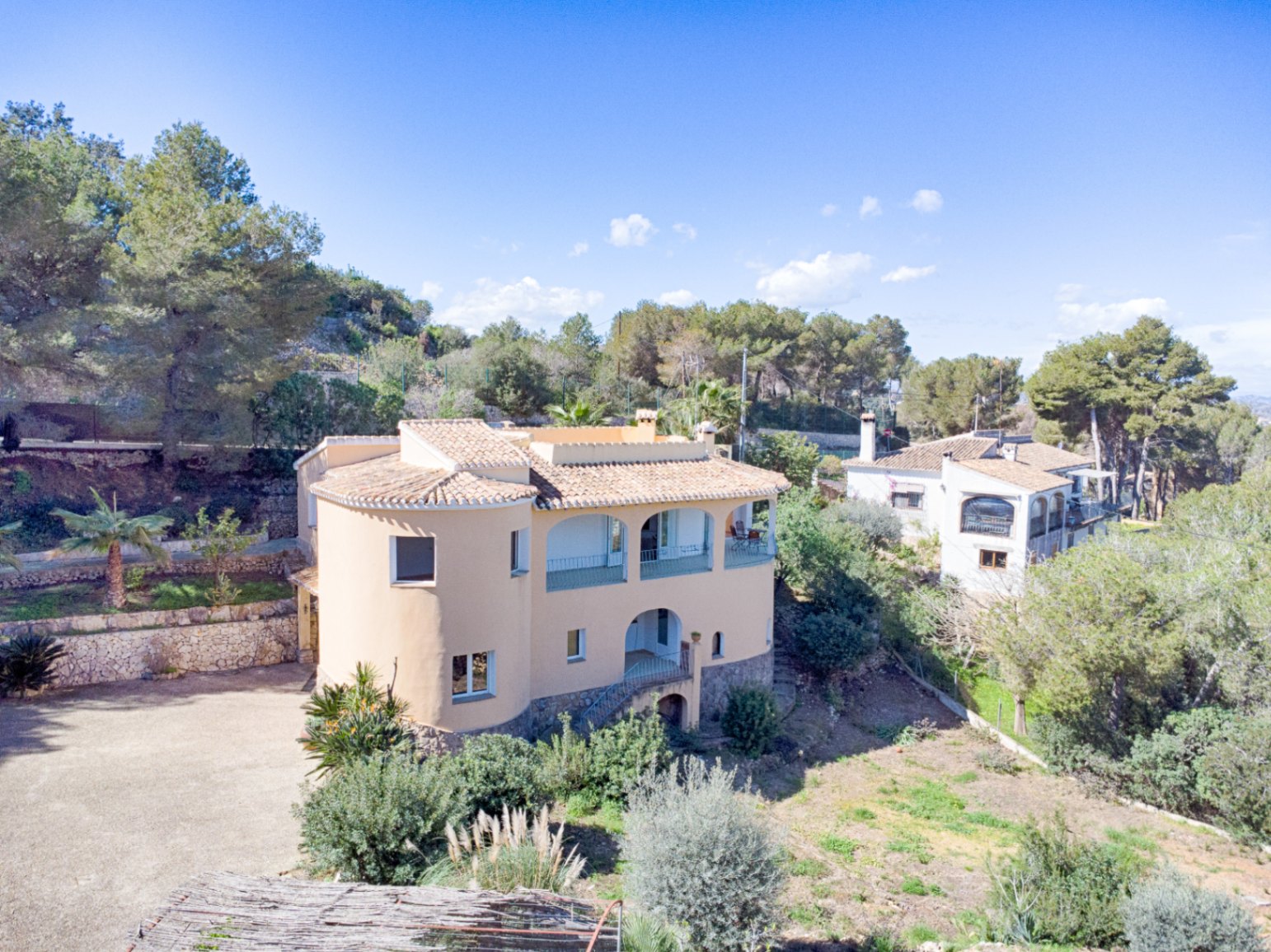 Villa mit Meerblick und Privatsphäre in Jávea – Costa Nova
