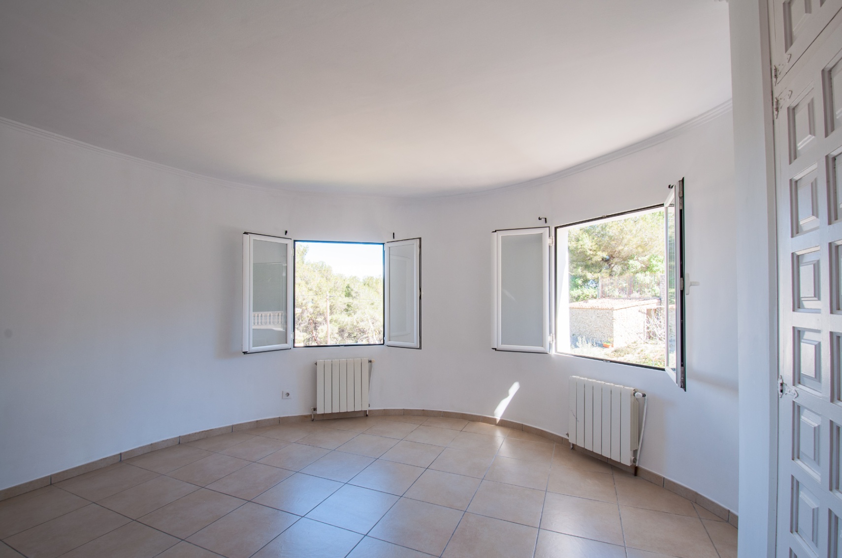 Villa mit Meerblick und Privatsphäre in Jávea – Costa Nova