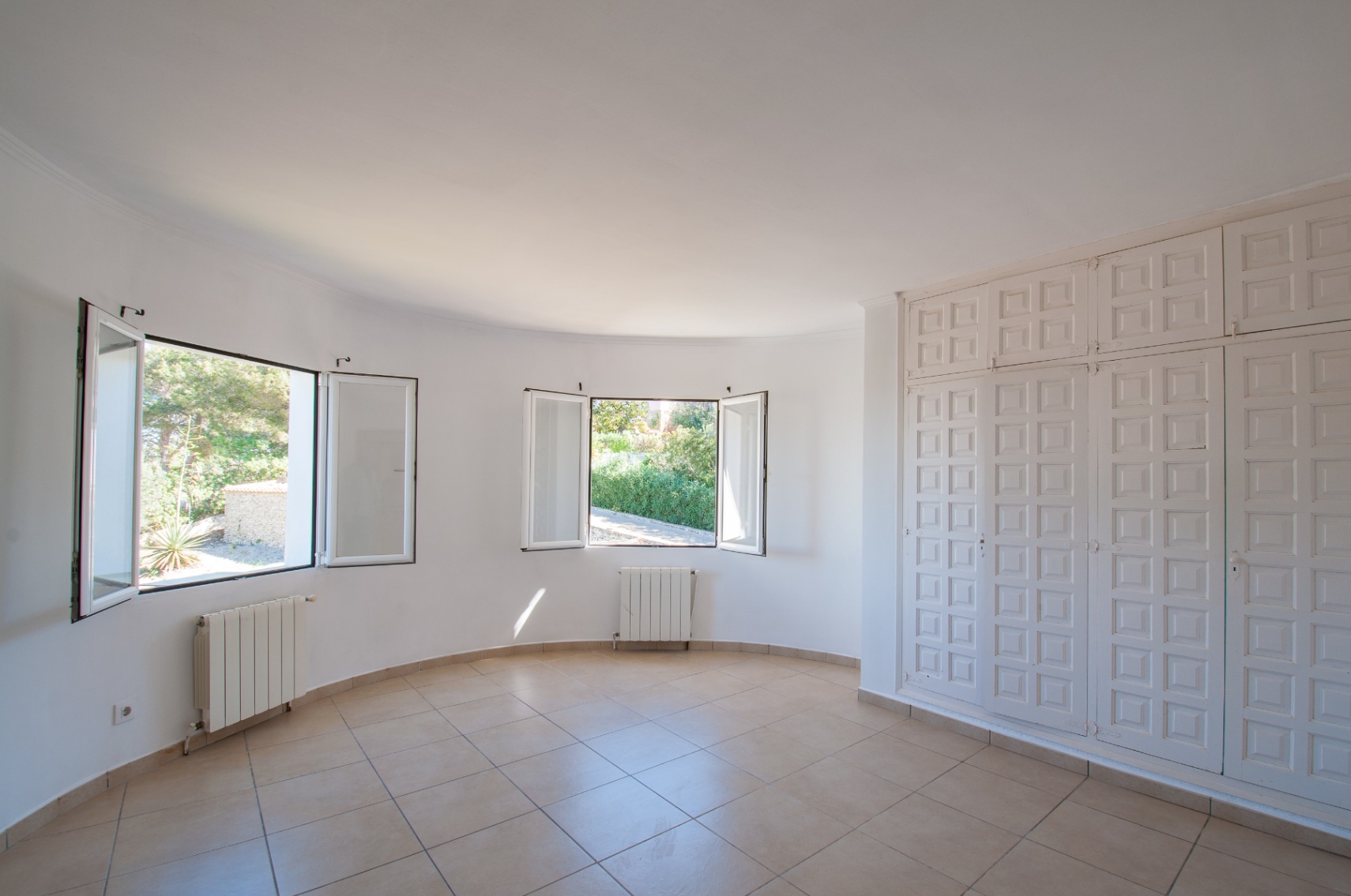 Villa mit Meerblick und Privatsphäre in Jávea – Costa Nova