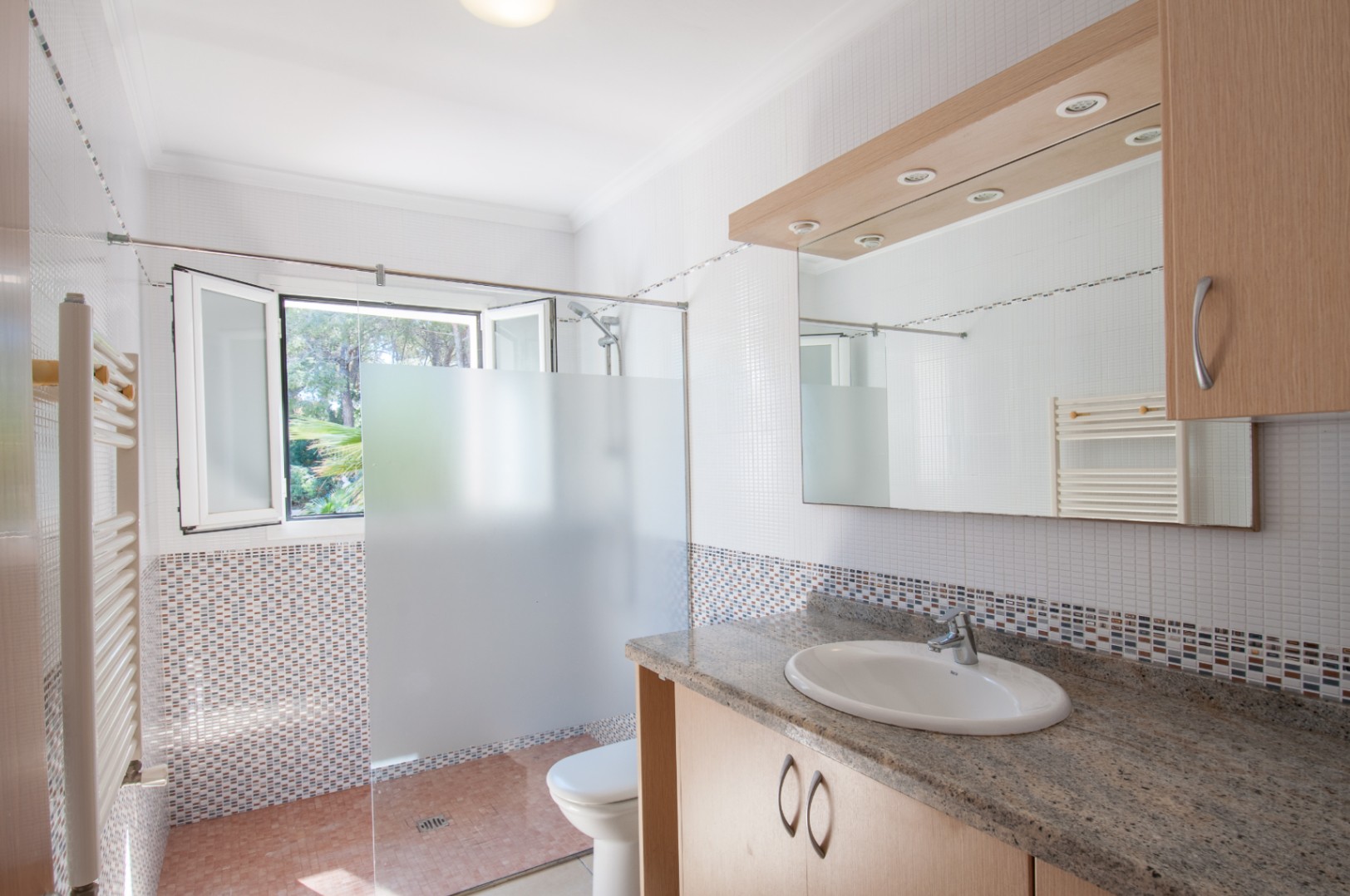 Villa mit Meerblick und Privatsphäre in Jávea – Costa Nova