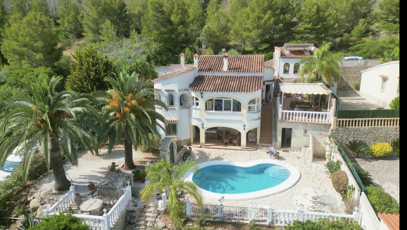 Casa de ensueño con vistas al mar y al castillo: 2 dormitorios, apartamento independiente, garaje y mucho más.