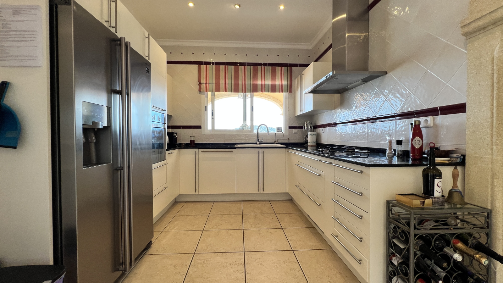 UV26903 - Exclusiva villa con amplia parcela en Pedreguer (La Sella), Alicante