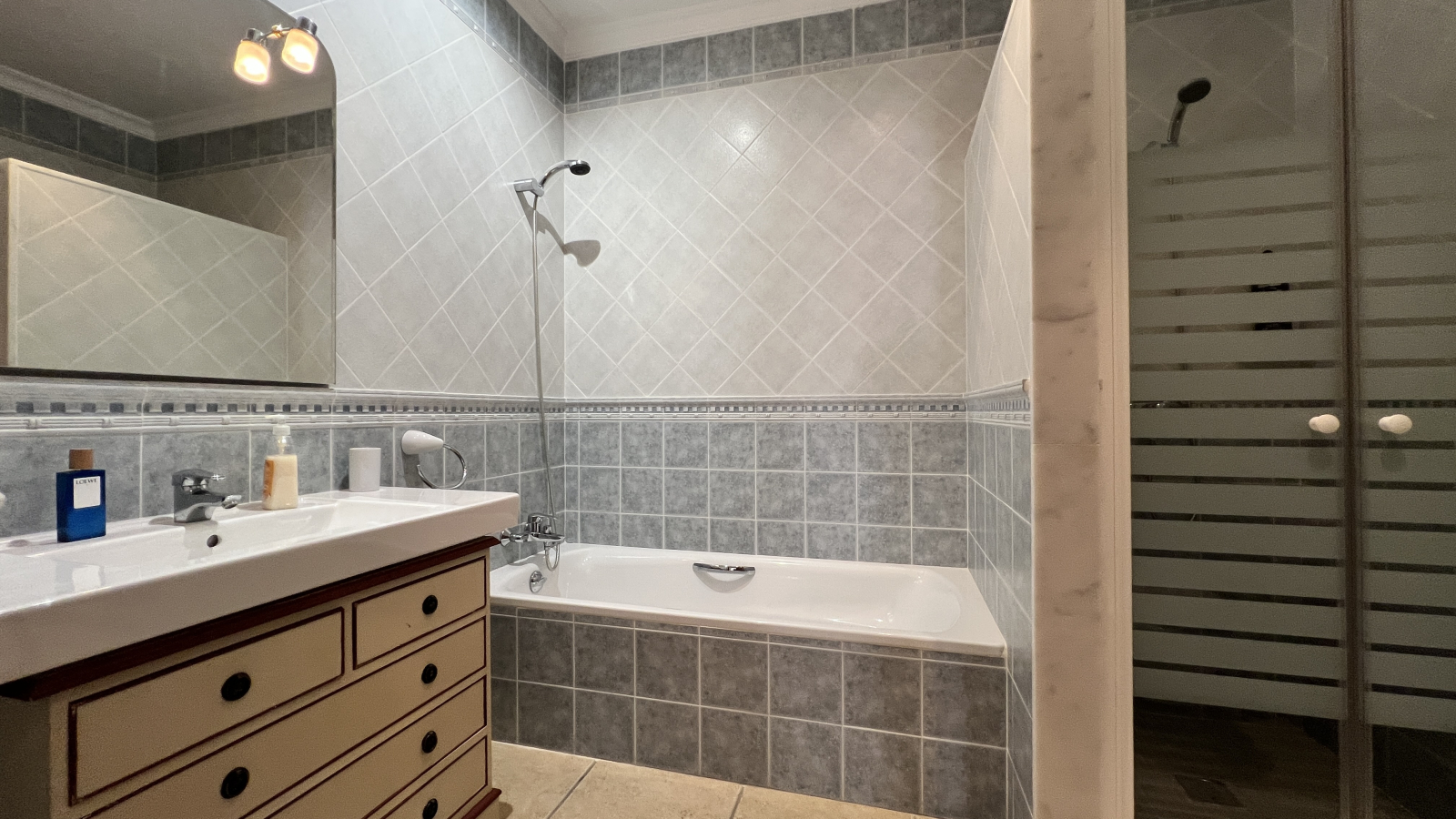 UV26903 - Exclusiva villa con amplia parcela en Pedreguer (La Sella), Alicante