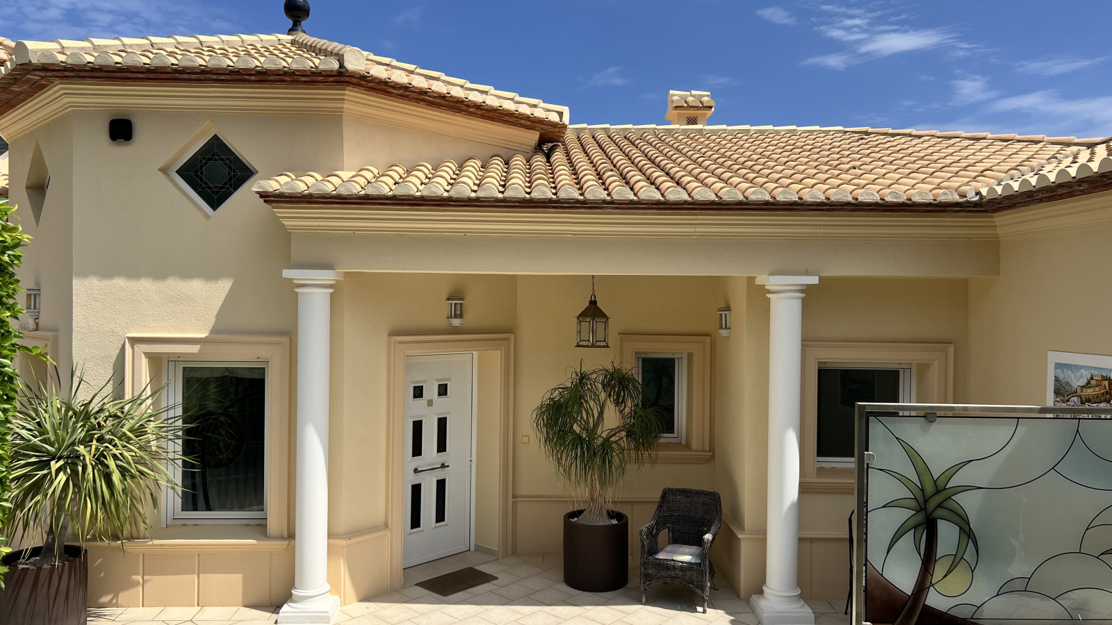Villa exclusiva con vistas al mar y al golf en La Sella