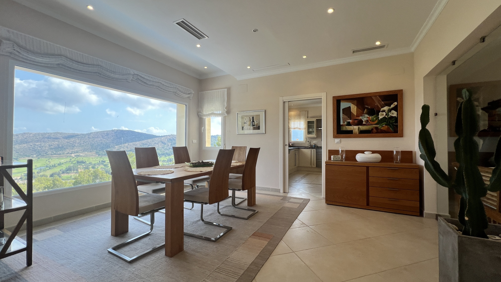 Villa exclusiva con vistas al mar y al golf en La Sella