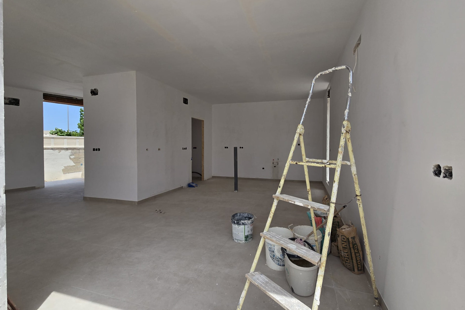 8288VER Villa moderna en construcción cerca al mar a la venta en Vergel.