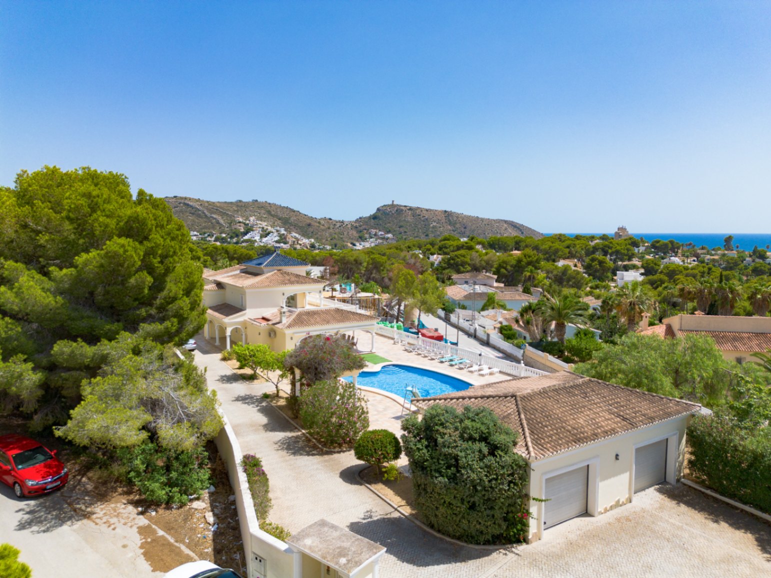 AM-12515DR - Gran villa elegante con vistas al mar en venta en Moraira