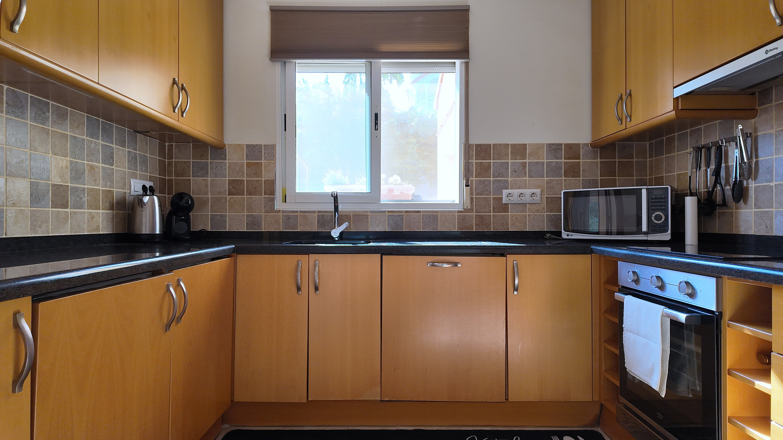 GC-0325 - Panoramic views and two independent homes in perfect condition