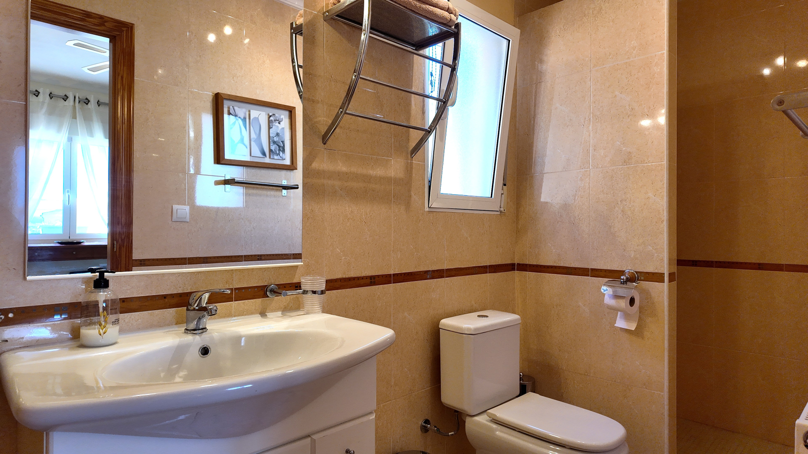 GC-0325 - Panoramic views and two independent homes in perfect condition