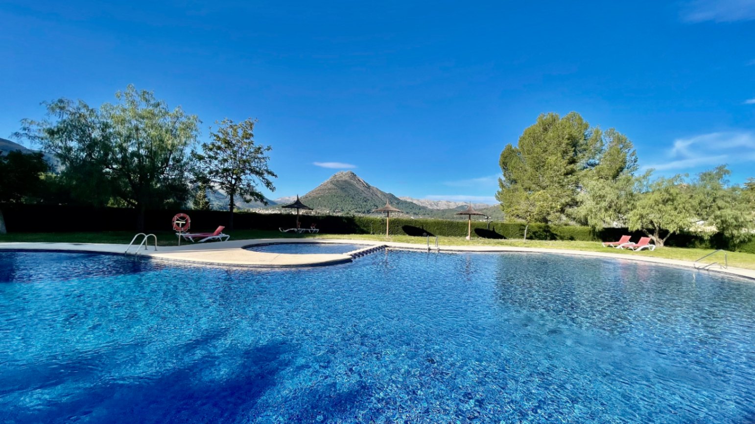 PV-141-02030P - Villa adosada en venta en Murla - impecable, orientación sur