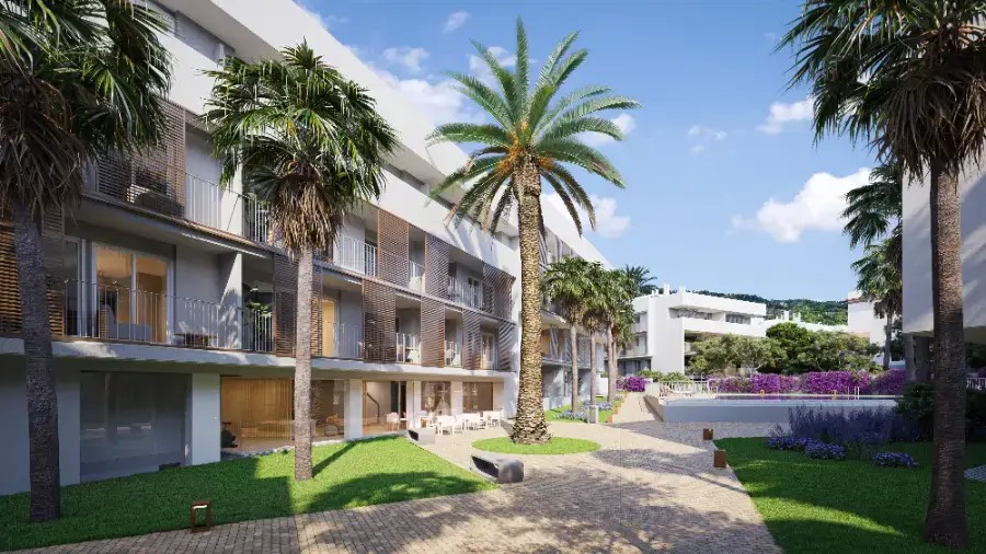 Appartement neuf exclusif de 3 chambres avec piscine, place de garage et débarras