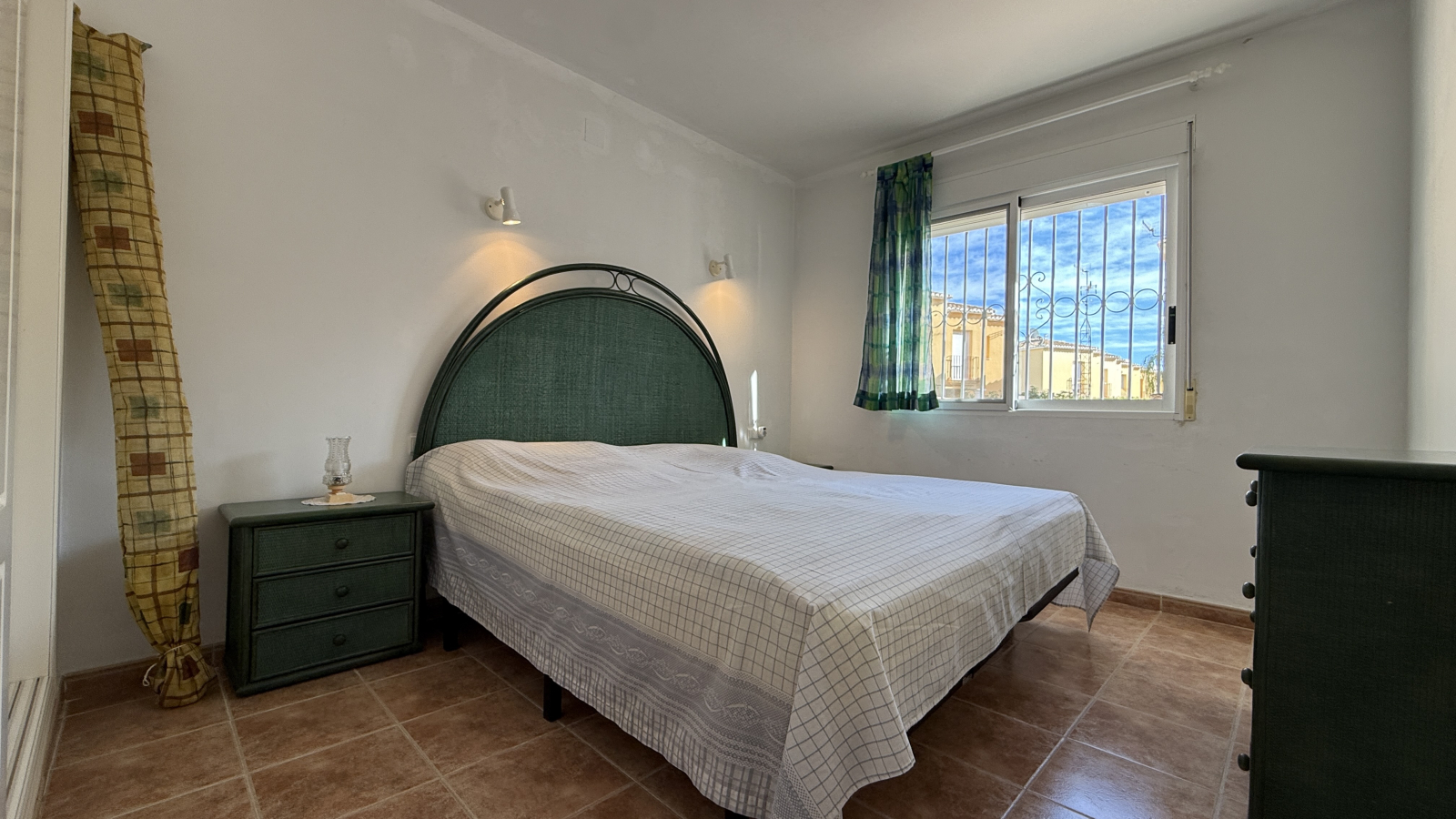 JS-0126 - Sonnige 3 Schlafzimmer Villa in Els Poblets mit Pool 