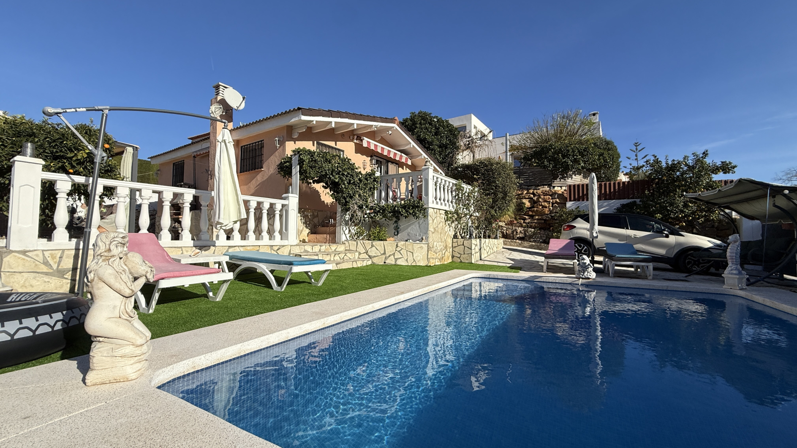 RG-0126 - Charmante kleine Villa in sonniger Panoramalage, Wohnen, wo andere Urlaub machen