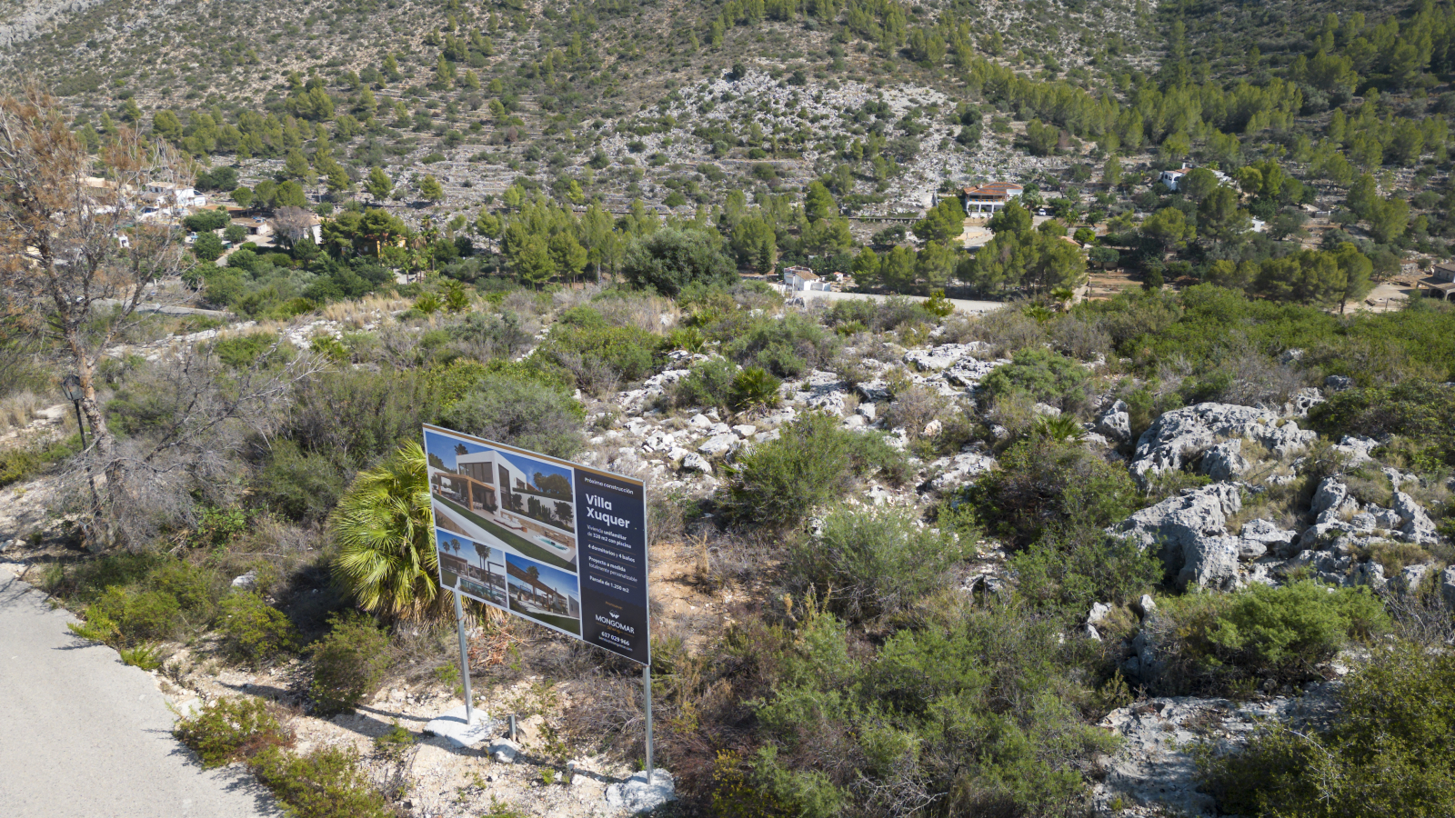 Villa neuve avec 4 chambres et 4 salles de bains, ensoleillée toute l'année