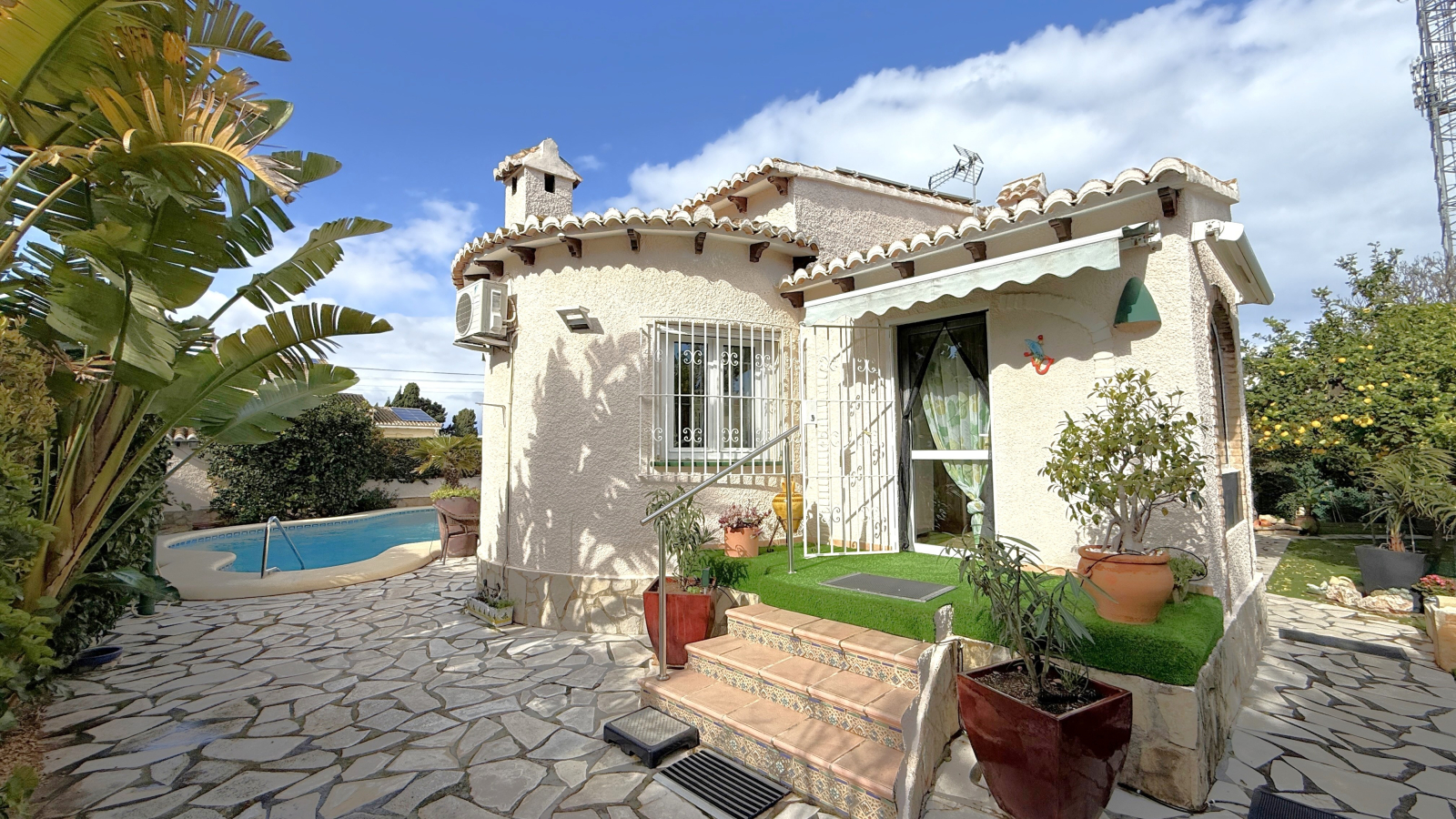 JS-0326 - Wohlfühlvilla Villa in Els Poblets, strandnah, sonnig und mit hochwertiger Ausstattung