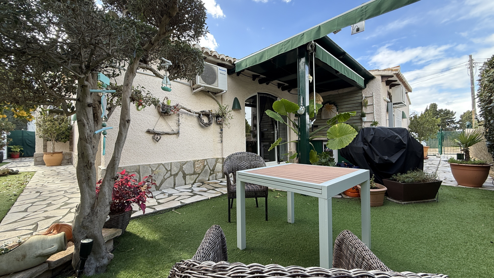 JS-0326 - Wohlfühlvilla Villa in Els Poblets, strandnah, sonnig und mit hochwertiger Ausstattung