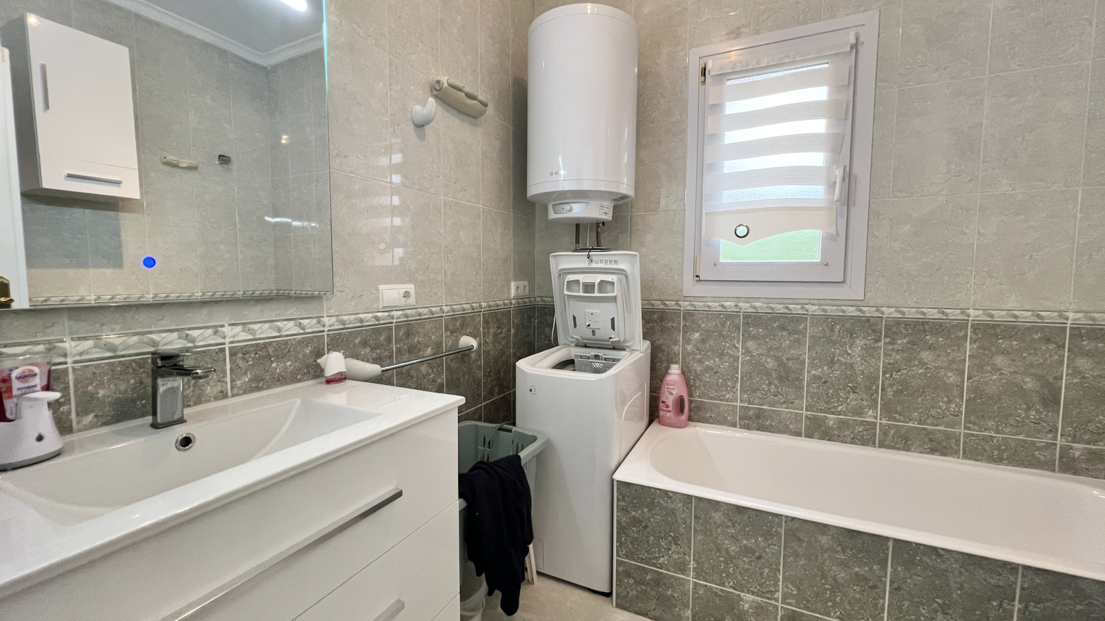 FK-0326 - Tolle Villa mit guter Ausstattung und 3 Schlafzimmern, Pool, Garage, uvm.