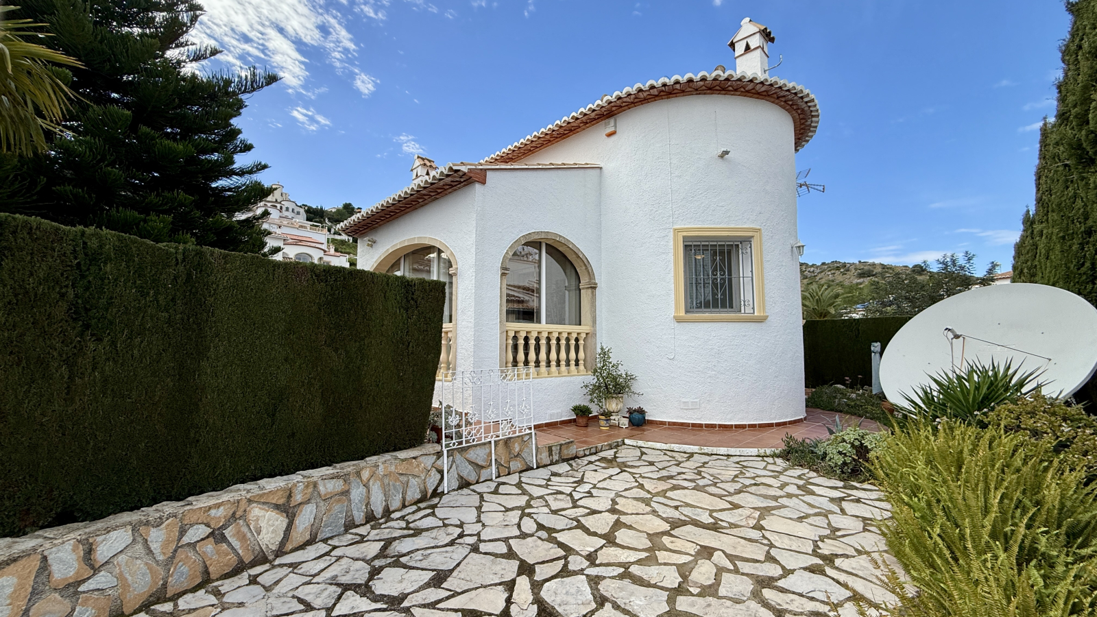 RG-0326 - Un hogar lleno de luz y tranquilidad – Casa independiente en ubicación soleada del Monte Solana