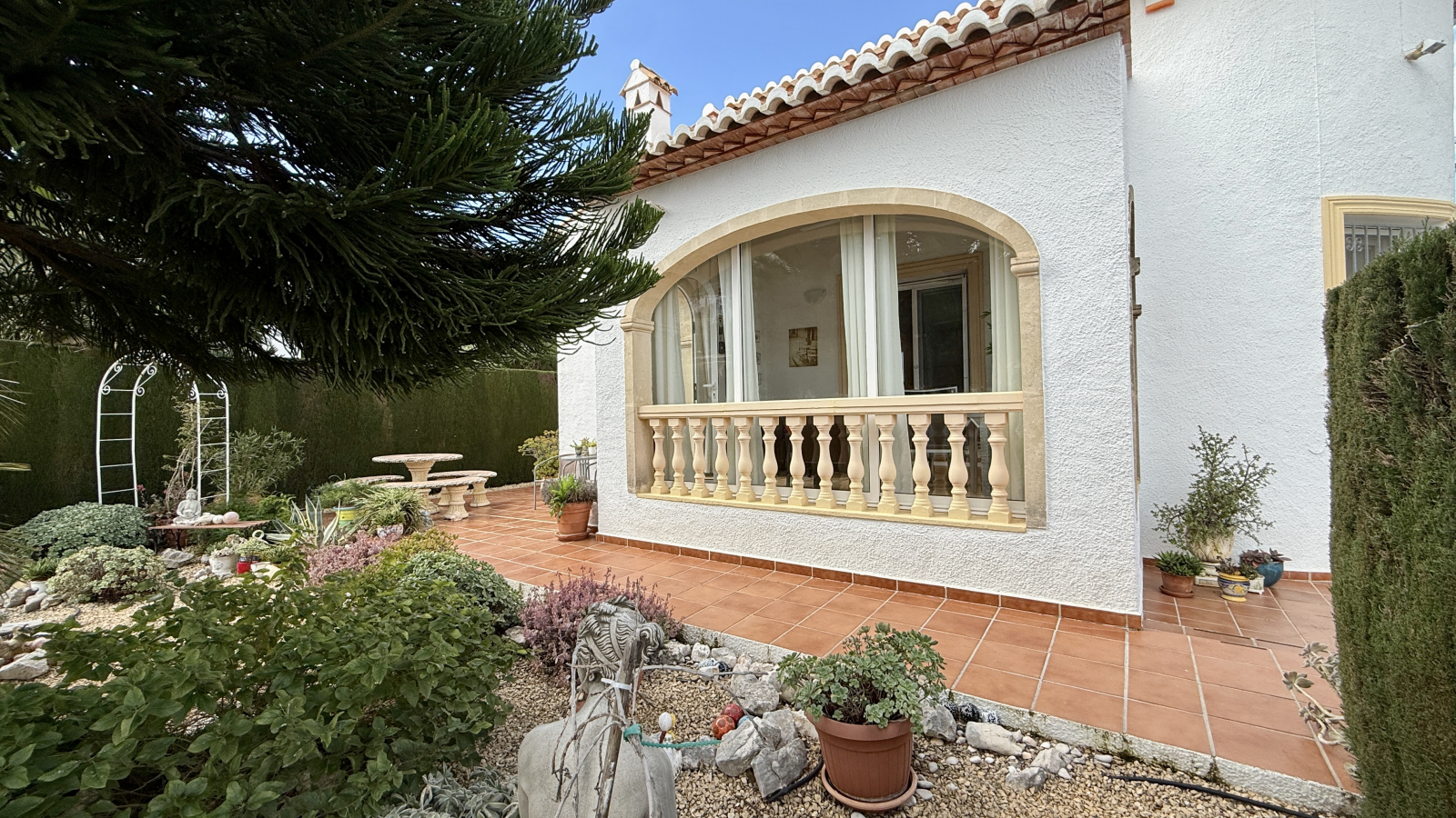 RG-0326 - Un hogar lleno de luz y tranquilidad – Casa independiente en ubicación soleada del Monte Solana