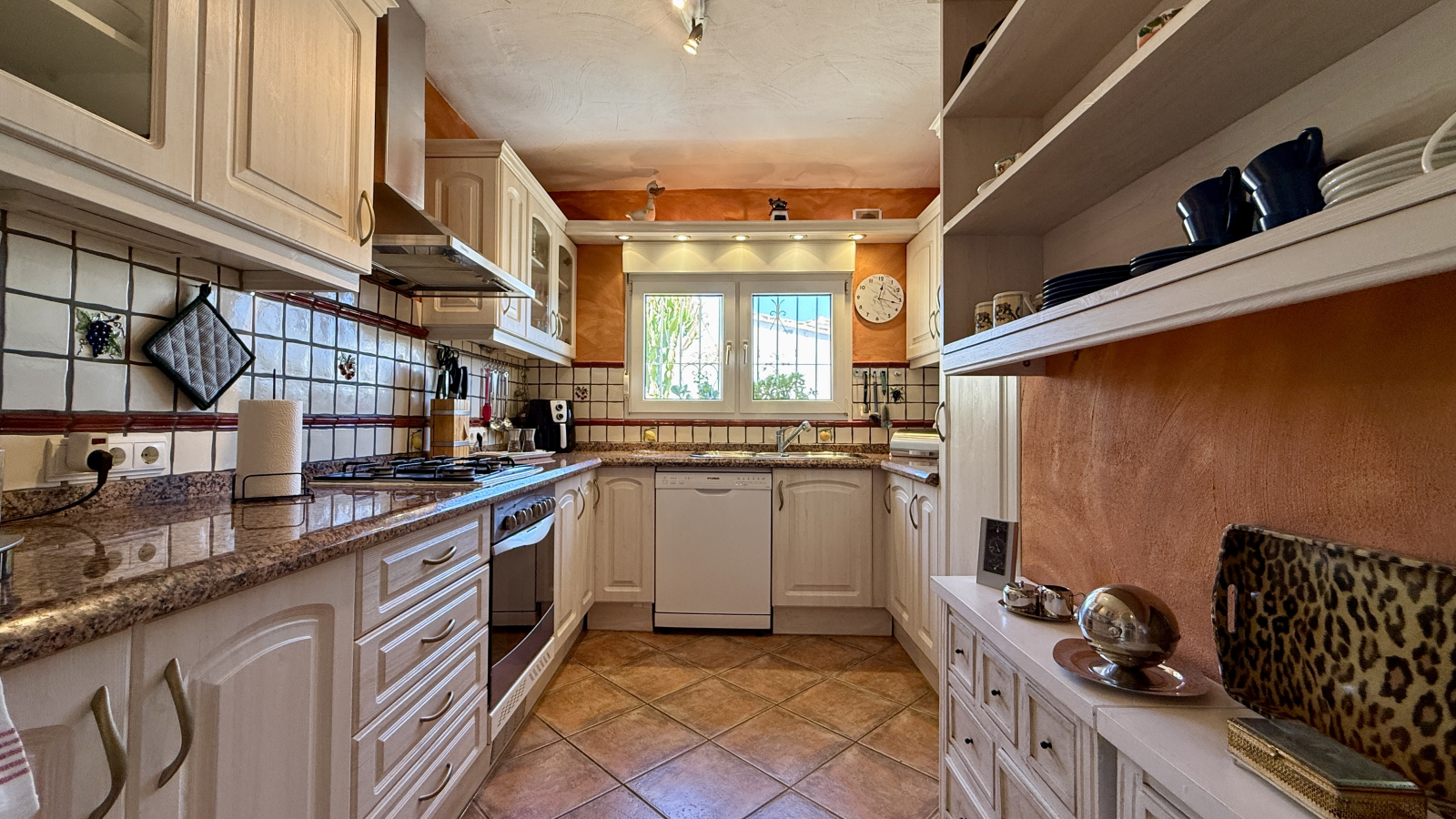 AS-0826 - Droomvilla met zeezicht en veel zon in Moraira