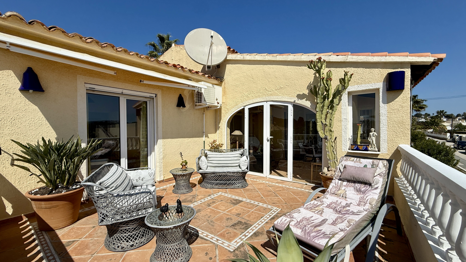 AS-0826 - Droomvilla met zeezicht en veel zon in Moraira