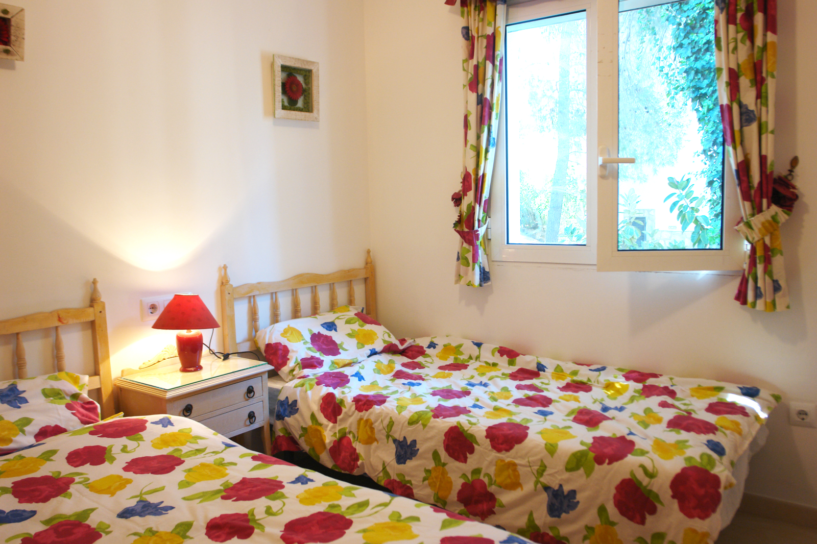 LS-0159 - Apartamento en última planta con terraza, plaza de aparcamiento y trastero