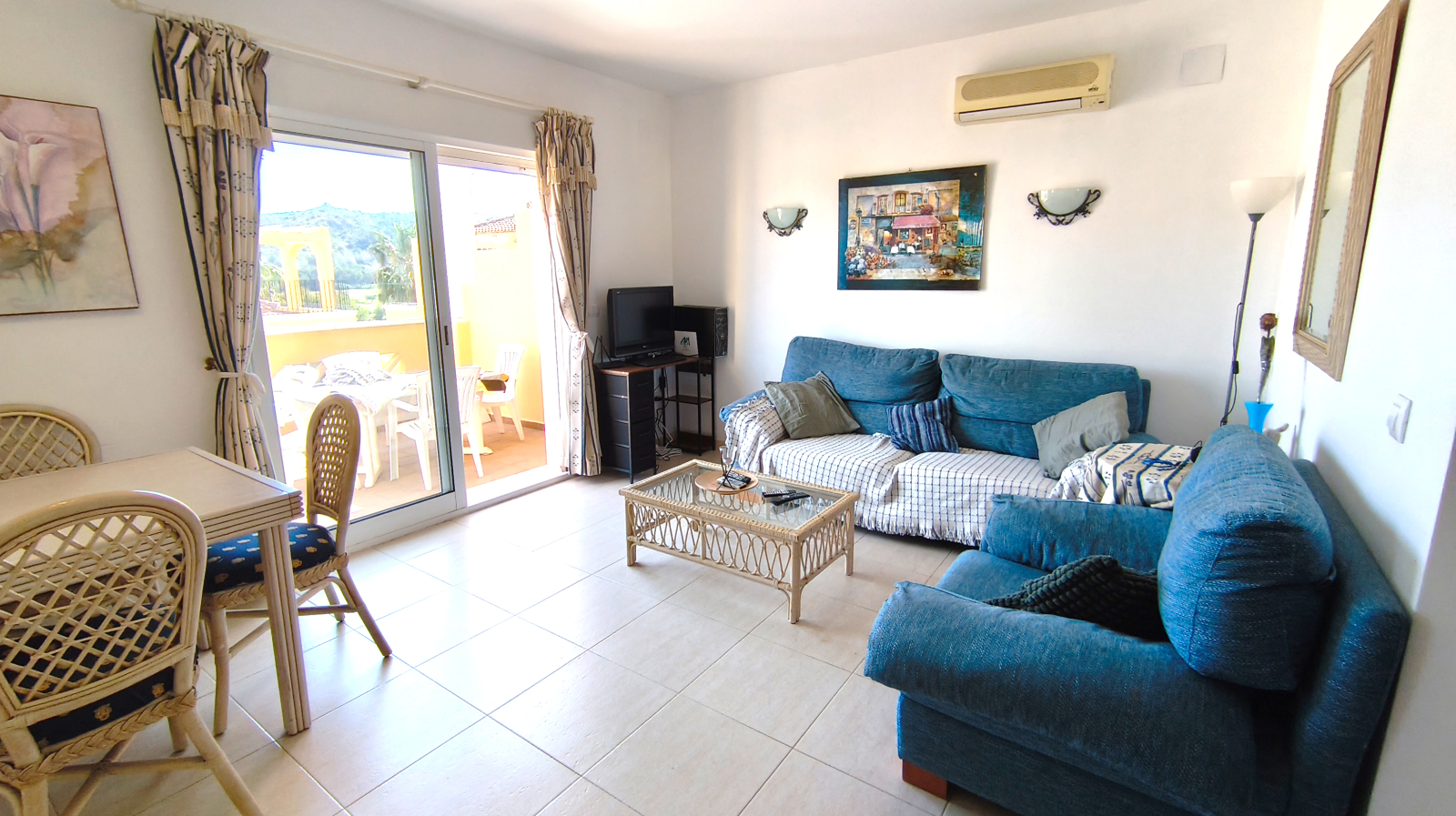 LS-0159 - Apartamento en última planta con terraza, plaza de aparcamiento y trastero