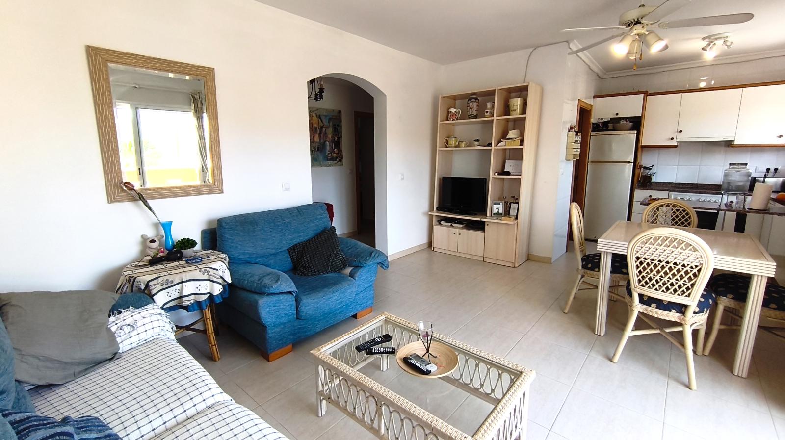 LS-0159 - Apartamento en última planta con terraza, plaza de aparcamiento y trastero