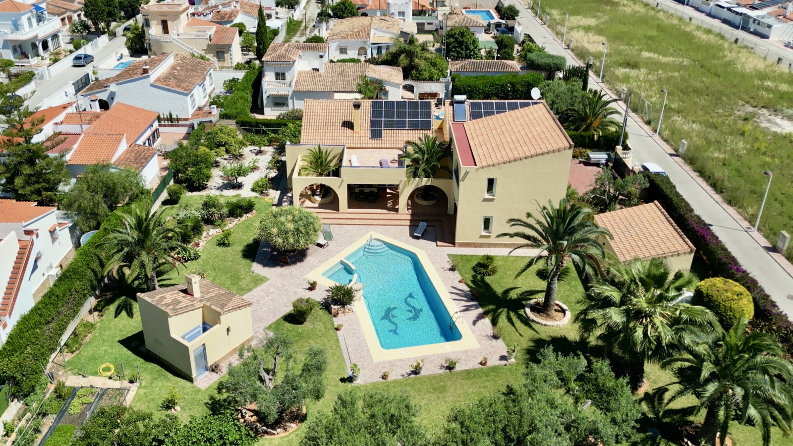 AST8WUQE - Villa de luxe exceptionnelle sur un grand terrain à Els Poblets